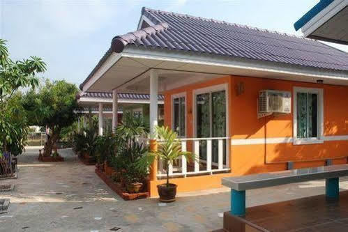 Hotel Baan Im Em Pattaya Exterior foto