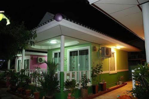 Hotel Baan Im Em Pattaya Exterior foto